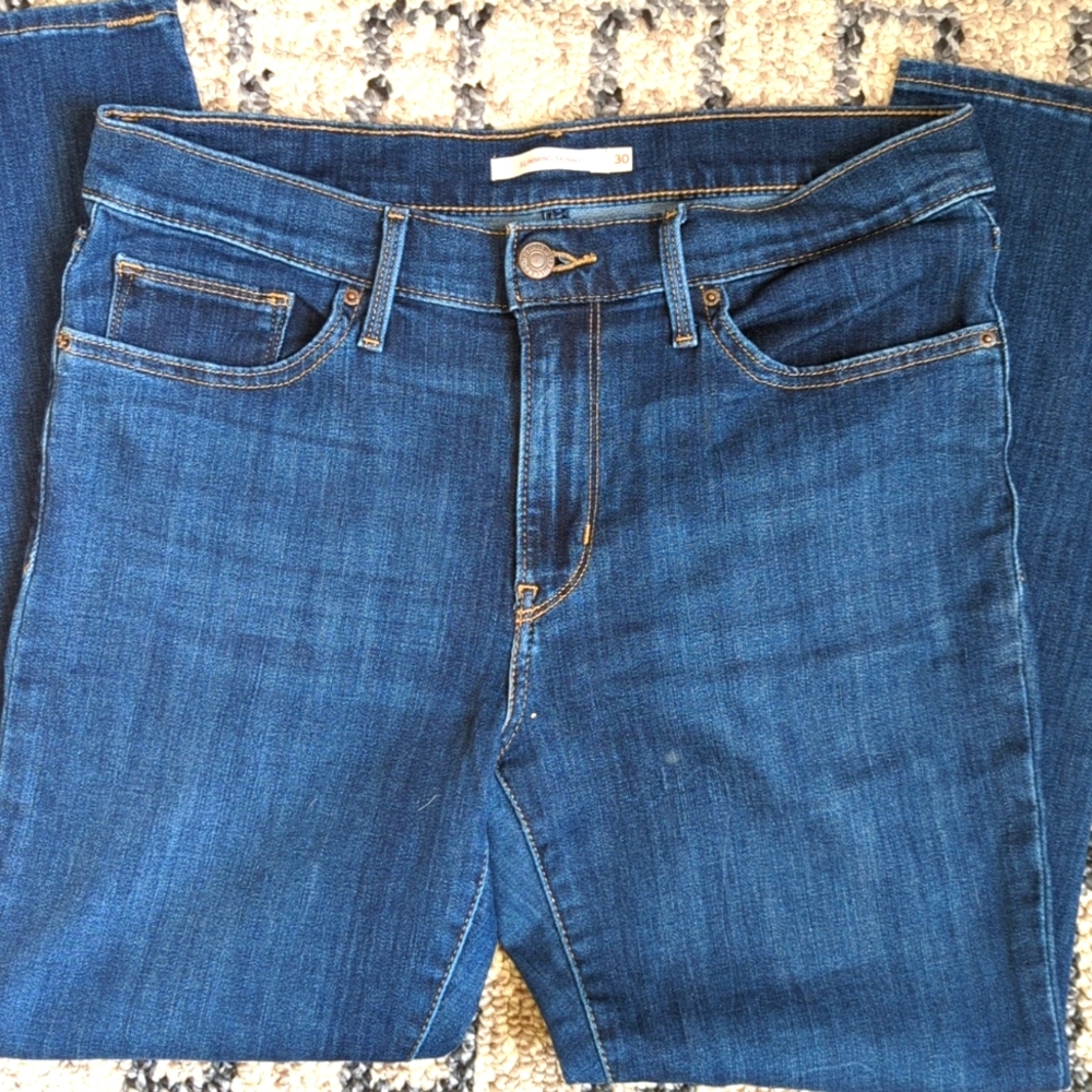 Levi’s Slimming Skinny